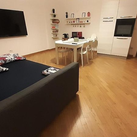 Interno5 Apartment Bari Exterior foto